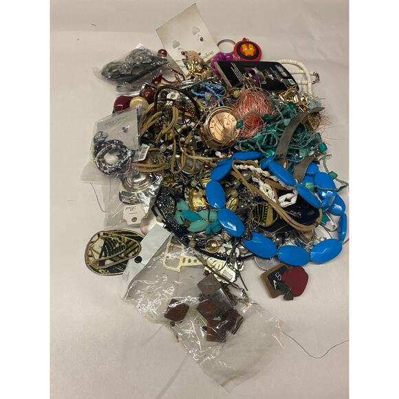 Mixed Jewelry Parts Box 3 Pounds Craft Parts Broken & Whole - Picture 1 of 10